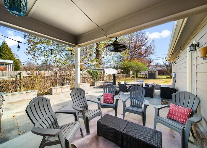 4 Bdrm, 3ba,fire Pit, Grill, 1 Block To Tu Pets! * Tulsa
